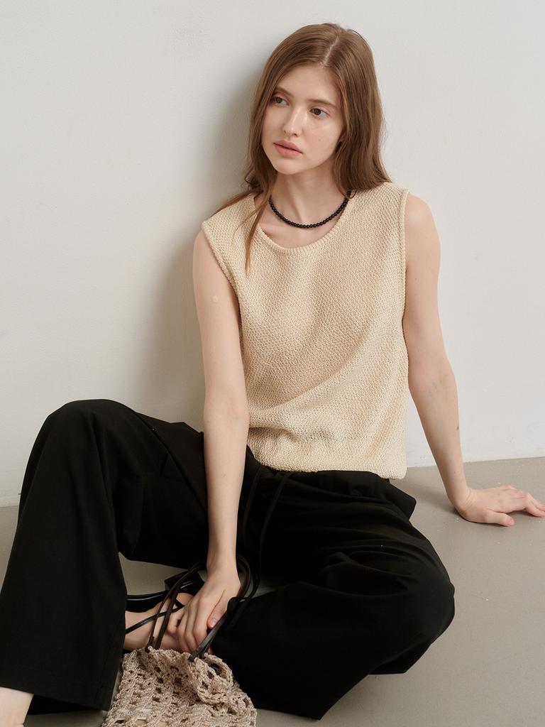 MOAT Scoop Neck Sleeveless (Natural Beige)