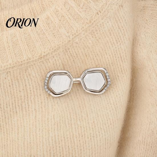 Alloy Glasses Holder Mini Shape Brooch, Lapel Pins, Decorative Brooch Pin, Secure Accessory Versatile Clothing Accessories for Shirts Scarves Bags And
