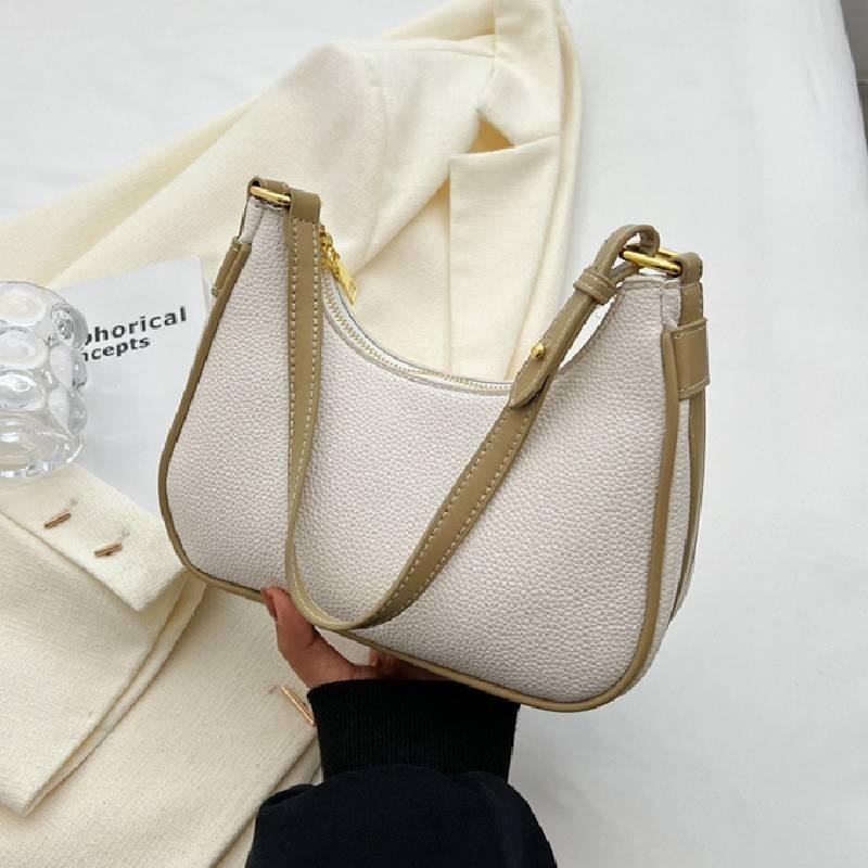 Trendy Urban Minimalistic Women's Handbag 2023 Small Crossbody Bag