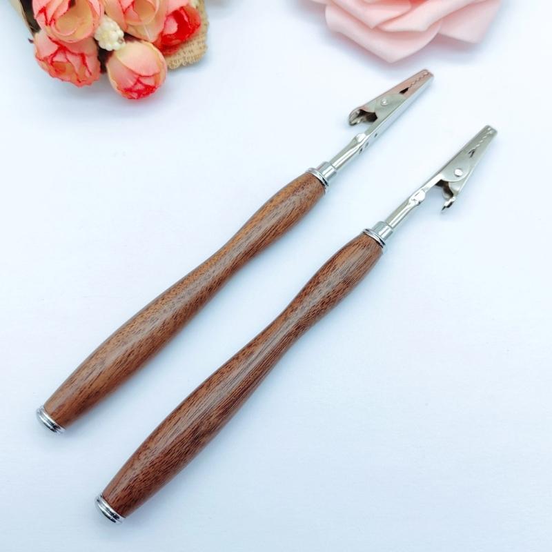 Convenient Bracelet Jewelry Fastening Aid Wooden Pen Style Tool For Simple Bracelet And Watch Clasp Management