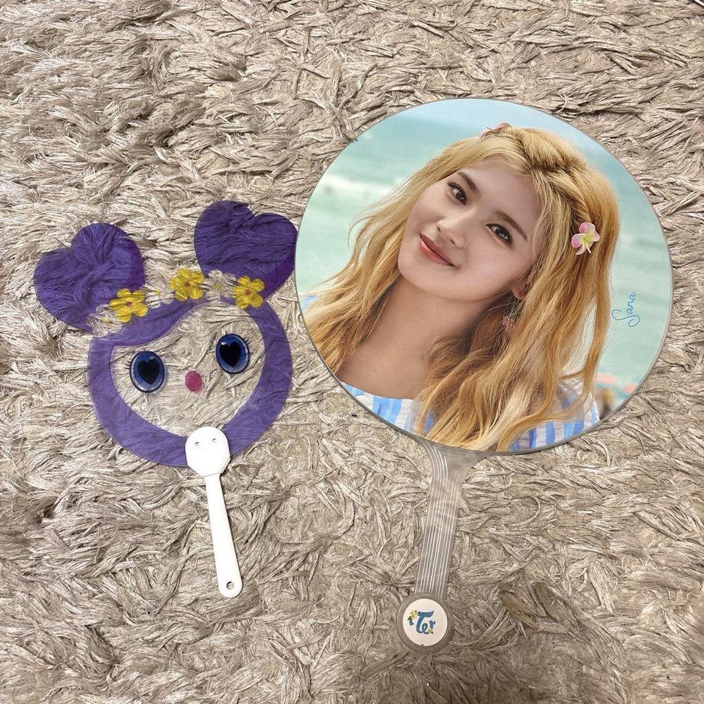 [USED] TWICE Sana fan
