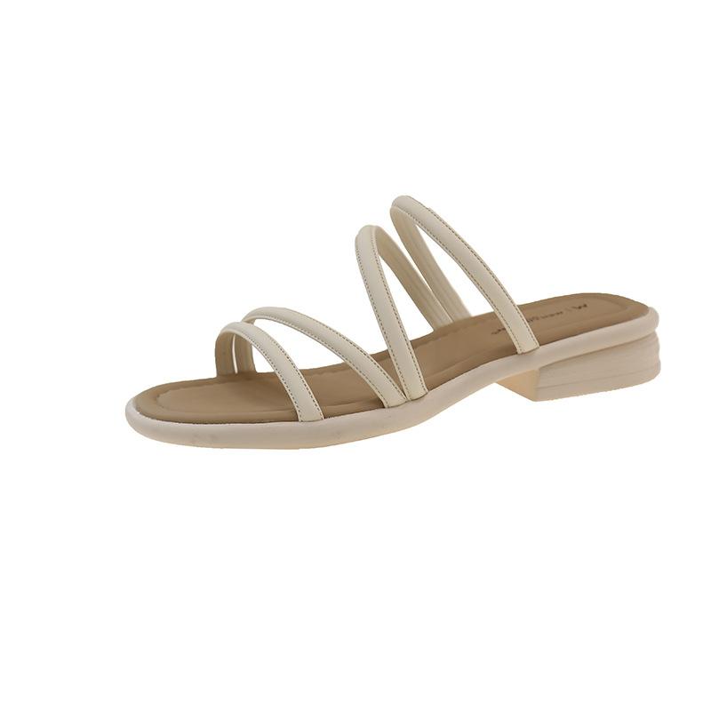 Beach Cool Slippers 2025 Summer New Wear High-end Non-slip Student Fashion Versatile Cool Slippers