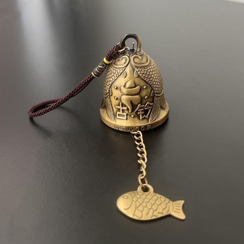 Vintage Pure Copper Bell Keychain Rustproof Brass Small Pendant Portable Ornament for Car Key Backpack Accessory Gift