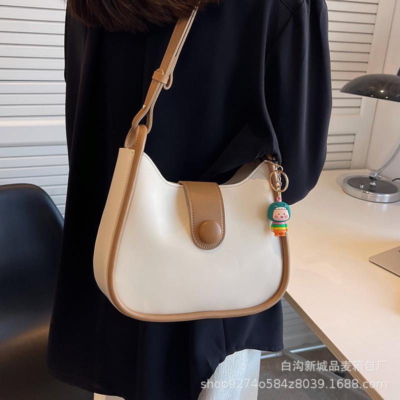 Summer Small Fresh and Fashionable Underarm Bag Women's Bag 2025 New Trendy Foreign Simple One-Shoulder Crossbody Bag