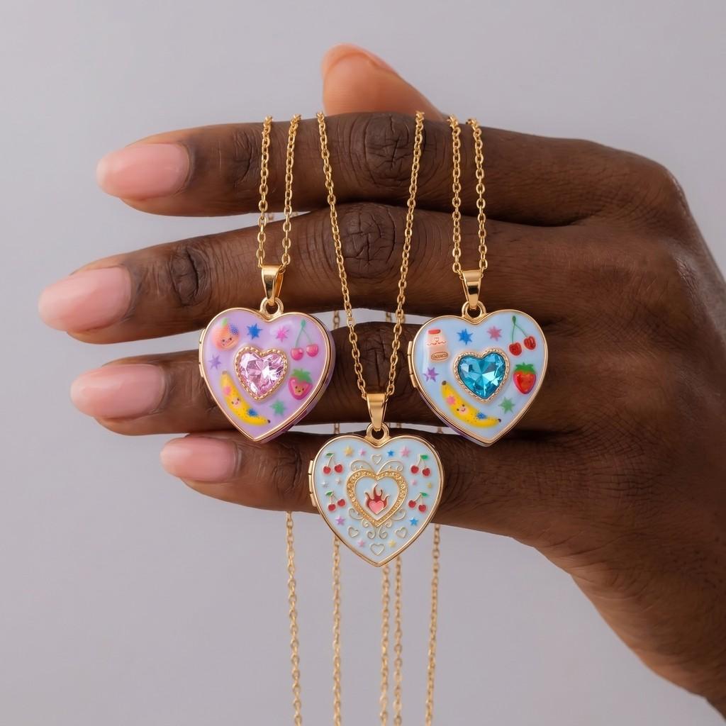 Heartshaped Pendant Necklace With Cubic Zirconia For Casual Wear