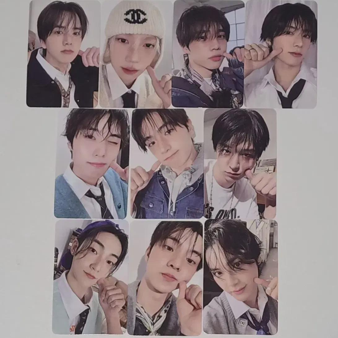 

Theboyz Hello Неизданный фотокарточный предварительный заказ Benefit Photocard Set