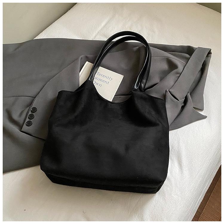 Fashion Suede Tote Bag Women's 2025 New Retro Daily Shoulder Bag Large Capacity Casual Commuter Underarm Bag