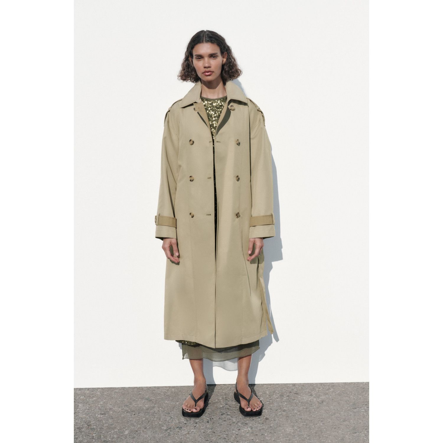 

OVERSIZE CONTRAST TRENCH COAT
