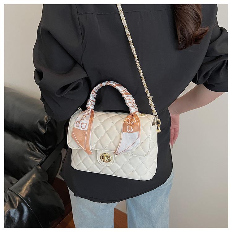 2025 new fashionable and versatile high-end single shoulder crossbody diamond chain portable box bag
