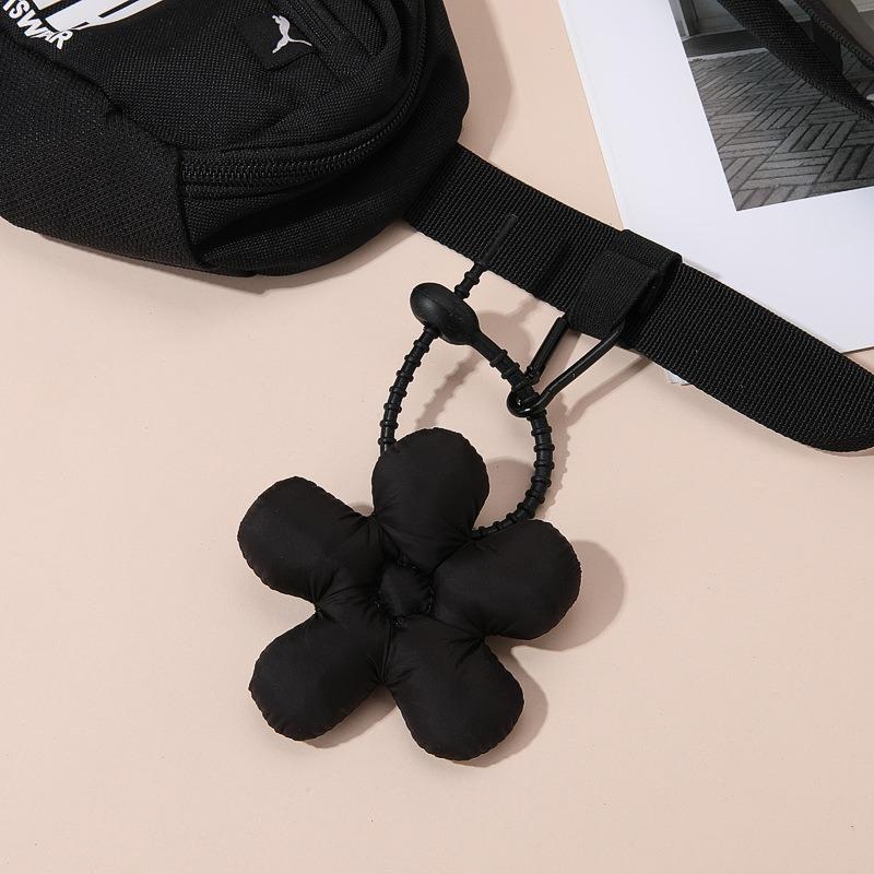 Pendente de bolsa de flor preta verde vento chaveiro de flor pequena marca da moda fofo acessórios para mochila escolar