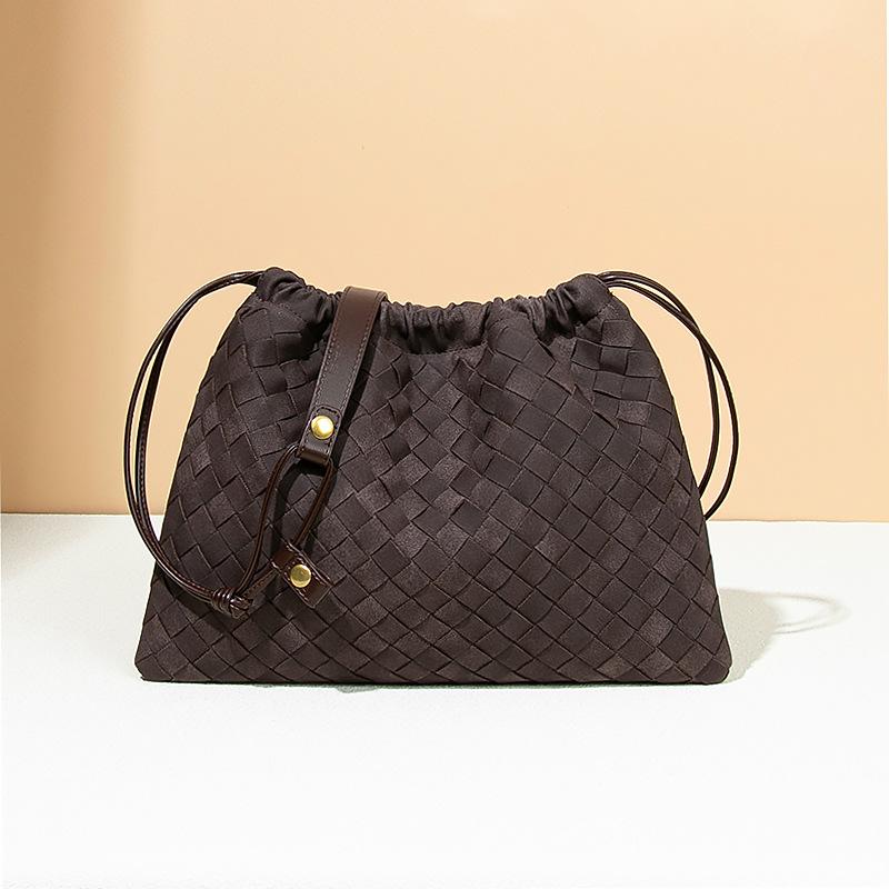 New Retro Handbag for Women, All Hand Woven Pleated Drawstring Frosted Cloud Bag, Single Shoulder Crossbody Small Square Bag