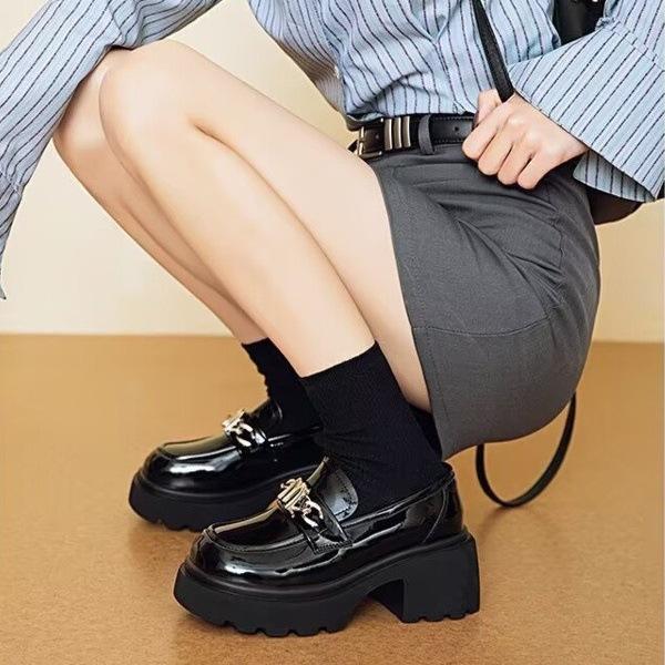 Thick-soled heightening loafers women's autumn 2025 new popular women's shoes British style small leather shoes versatile single shoes