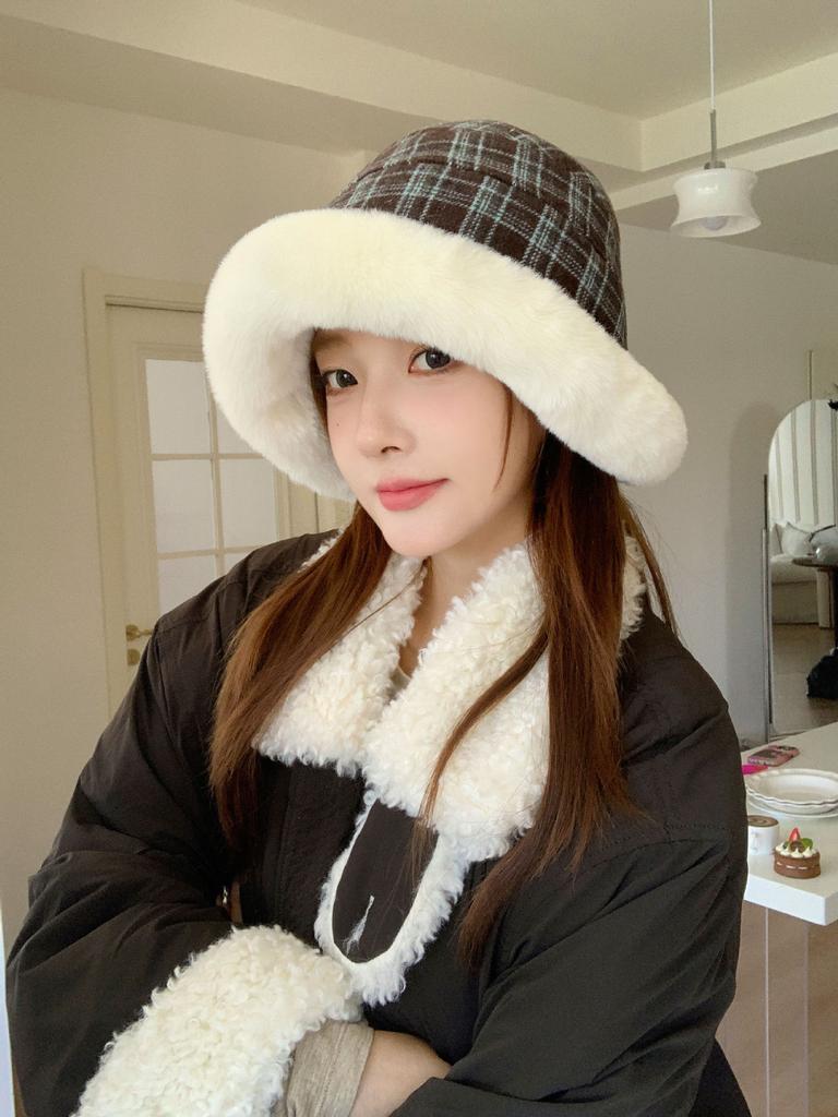 Winter Anti Cold And Warm Fisherman Hat, Korean Version Fashionable Outdoor Travel Basin Hat, Face Enhancing Small Bucket Hat