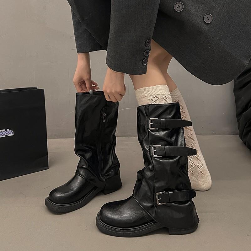 

Новый стиль Круглый носок Пряжка ремня Женские сапоги Плоская подошва До середины икры Осень Нишевый дизайн Патентная кожа Однотонные Женские туфли 40 чёрный