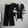 Set da donna autunno e inverno alla moda tre pezzi Cardigan scialle in maglia casual ampio Maglione a collo alto Pantaloni a gamba larga