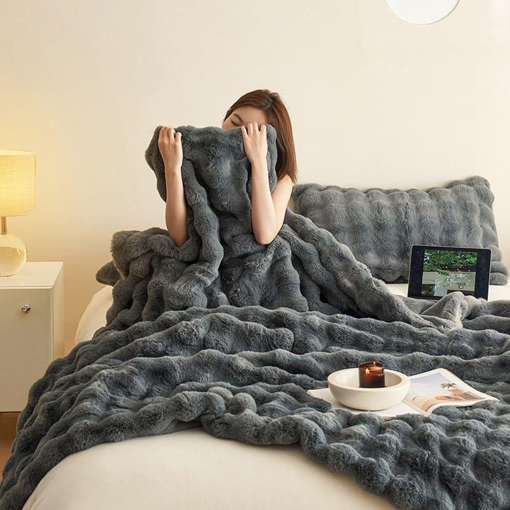 Luxus Doppellagige Kunsthasenfell Fleece-Decke - Weich, Dick, Warm und Leicht; Perfekt für Wohnzimmer, Schlafzimmer oder Sofa.