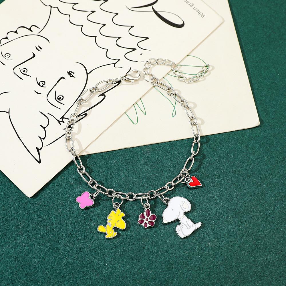Snoopy Hand Chain Cartoon Jewelry With Zinc Alloy Pendant For Gift Sale Events