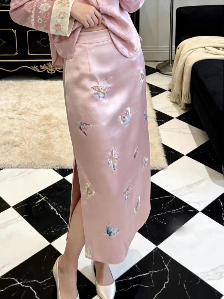 Elegant Embroidered Acetate Half Skirt - New Chinese Style Spring Collection