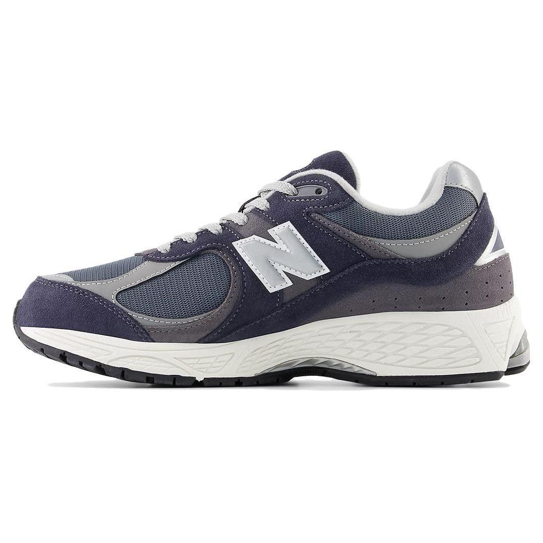 

Мужские кроссовки New Balance 2002R Eclipse Raincloud синие графитовые M2002RSF 37