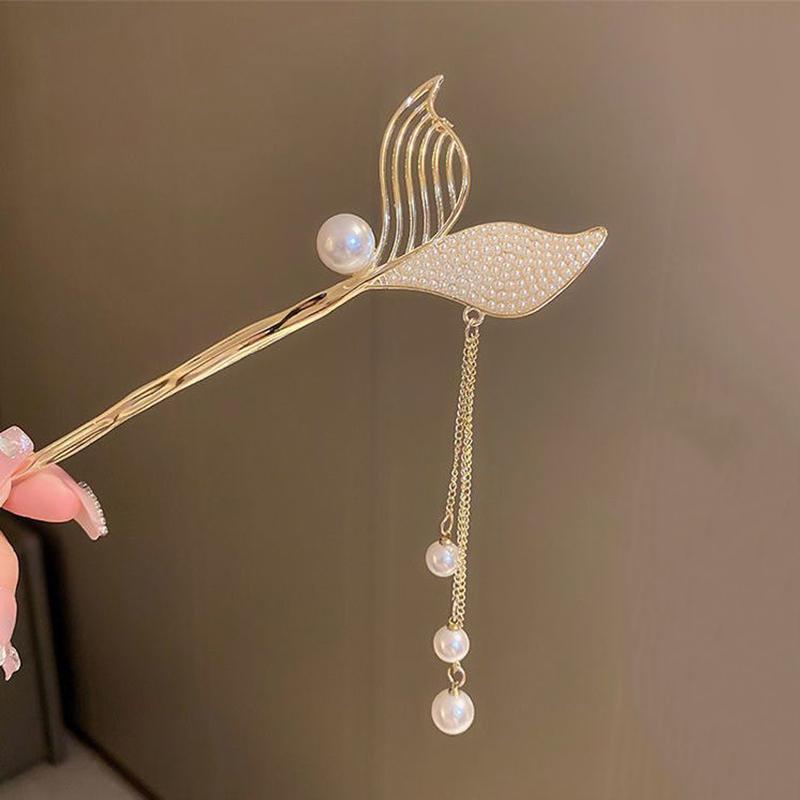 Fashion Metal openwork Hair Claw Butterfly Hair Clips for Women Girl Elegant Ponytail Claw Clip Vintage Hairpin Hair Accessories