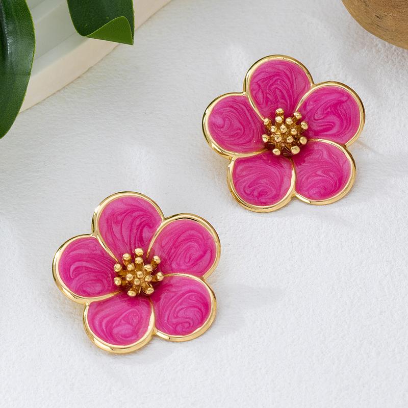 Exaggerated Metal Flowers Irregular Stud Earrings for Women Elegant Gold Color Floral Earrings with Temperament Vacation Jewelry