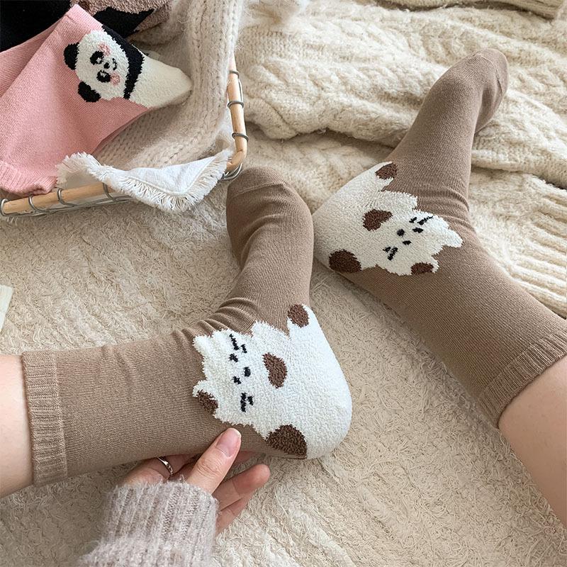 Female Autumn and Winter New Cartoon Bear Sweat Absorbing Boneless Tube Cotton Socks