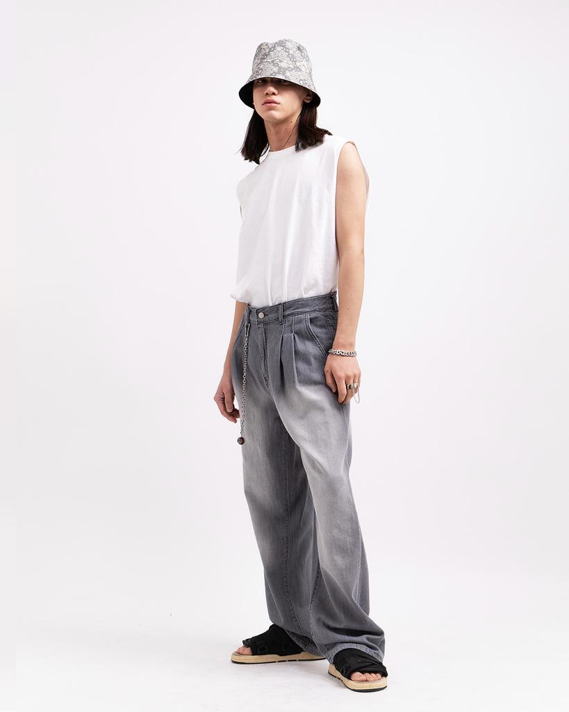 Dibsenseu Ice Wash Double-Pleat Wide Fit Denim D314 - Gray