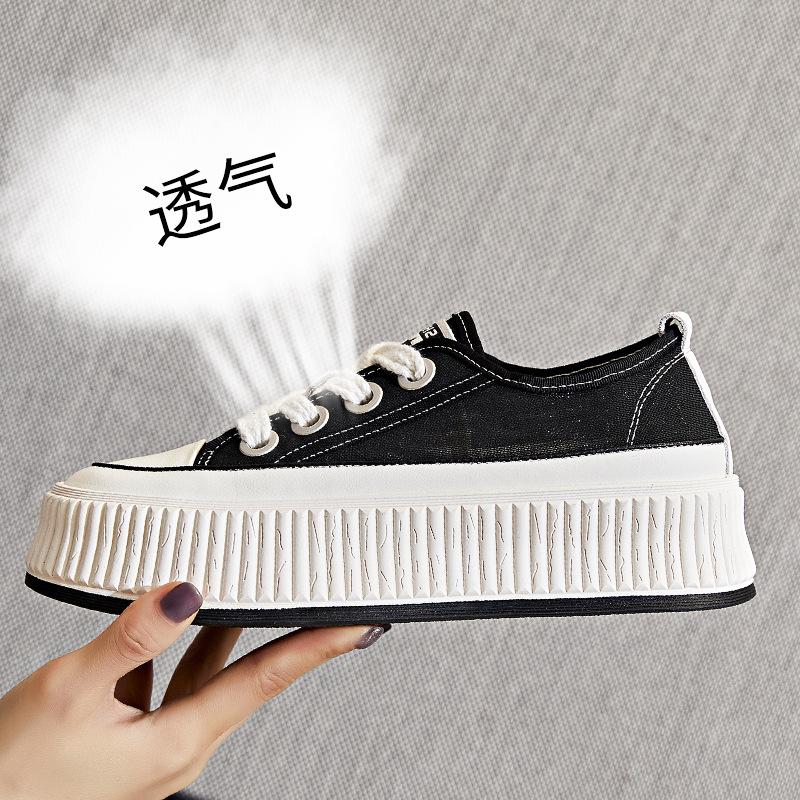 Muffinsohle kleine weiße Schuhe Damen 2025 Sommer neue Damenschuhe vielseitige Mesh Einzelschuhe Damen flachbodige atmungsaktive Damenschuhe