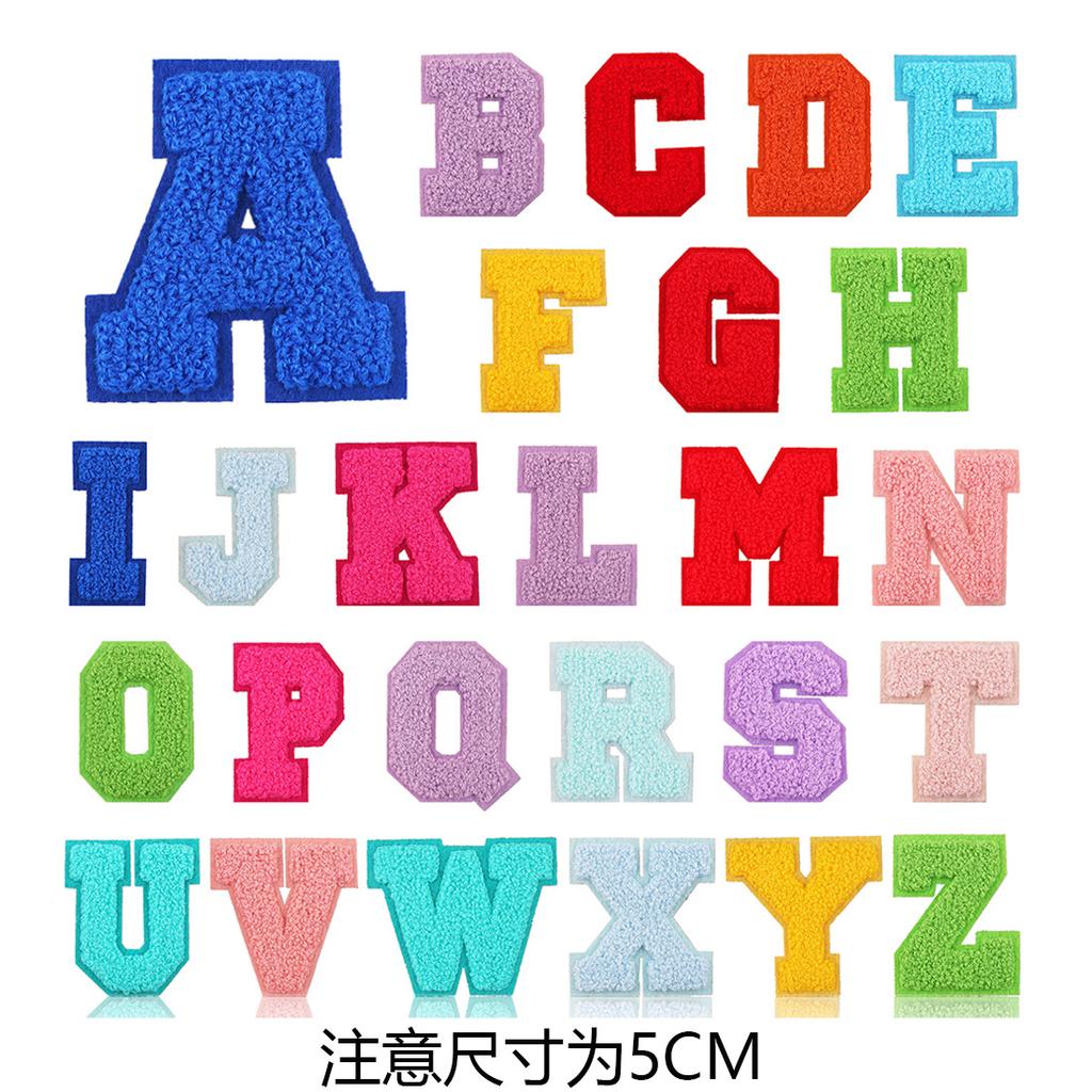 Mehrfarbiger A-Z Buchstaben Stickerei Stoffaufkleber 5cm Farbe 26 Englische Buchstaben Stickerei Aufkleber Kleidung Dekoration Patch Aufkleber