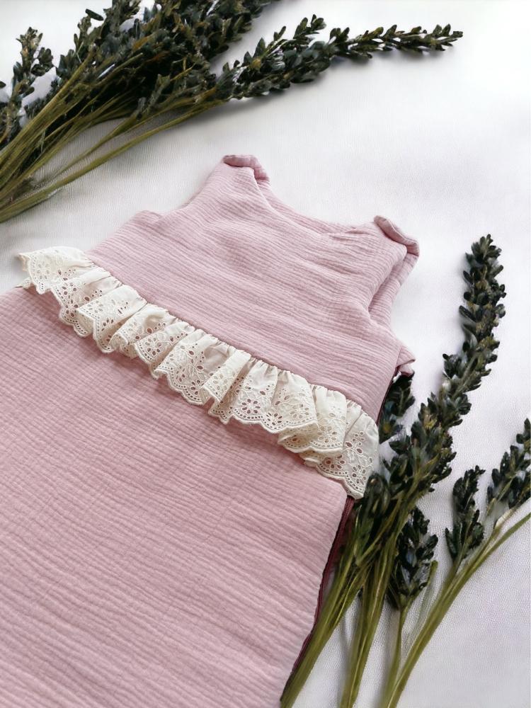Insulated muslin sleeping bag for babies (powder pink with ruffles)