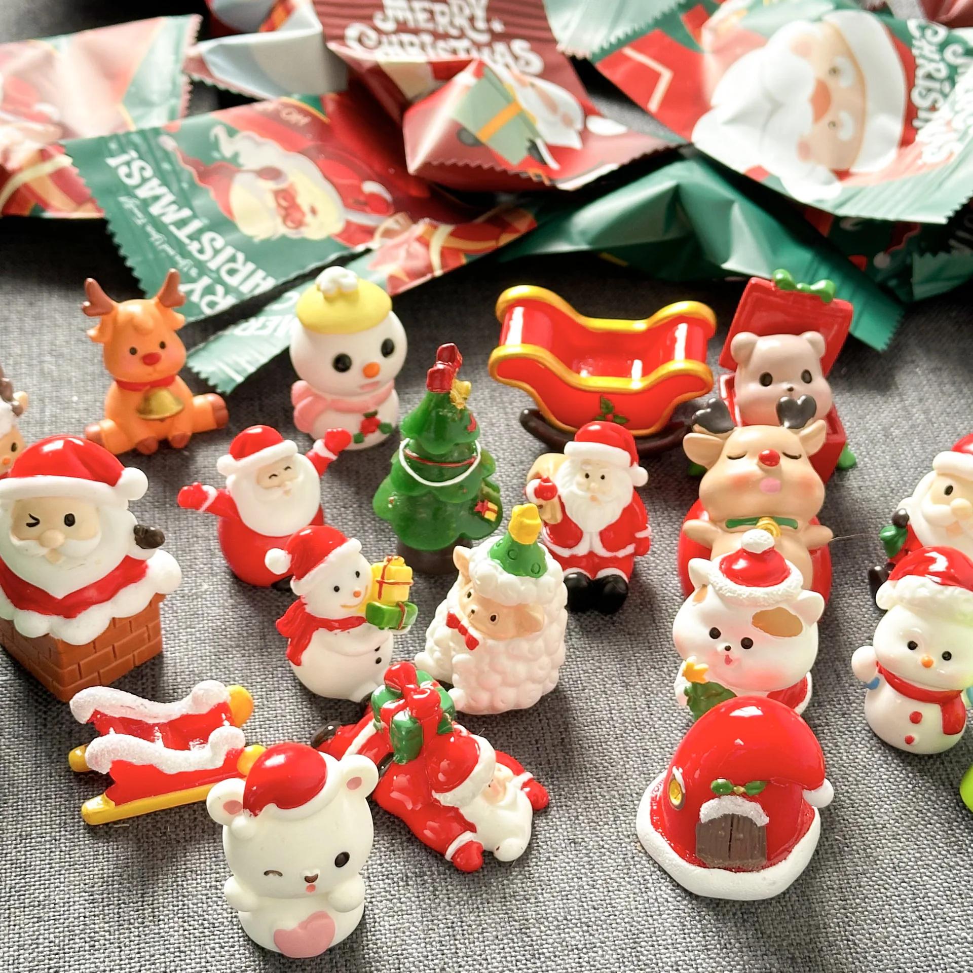 

1-100PCS Mini Christmas Ornaments Holiday Party Decorations Cute Desktop Figurines Christmas Gifts for Kids Home Decor 1PC