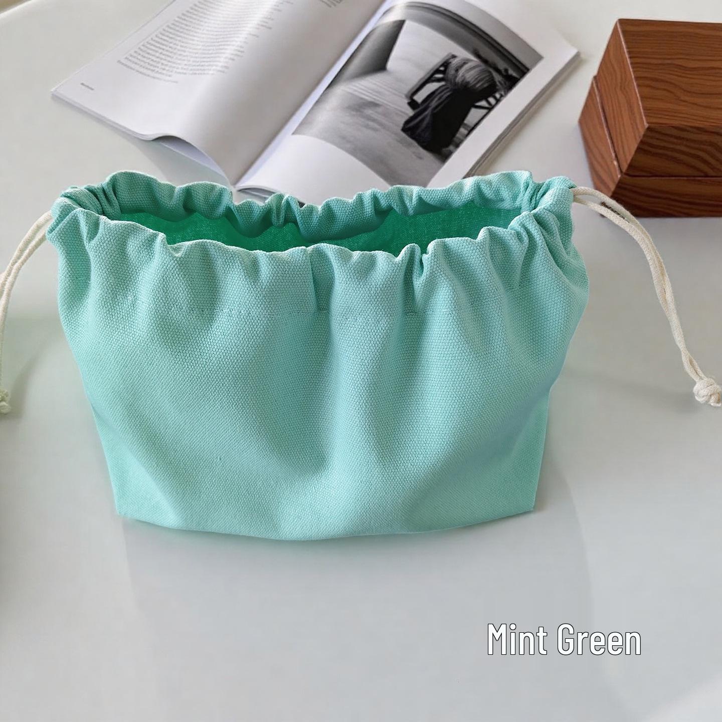 Квадратная тканевая сумка-мешок на завязках для хранения с внутренним карманом 17x11x17 белыйкремовый 709₽