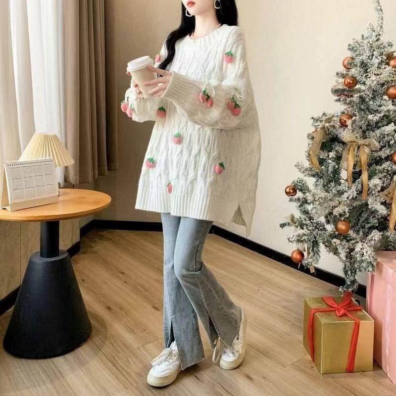 

Women 3D Strawberry Solid Color Sweater Sweet Loose Round Neck Pullover Sweater Winter Versatile Comfortable Female Top Onesize білий