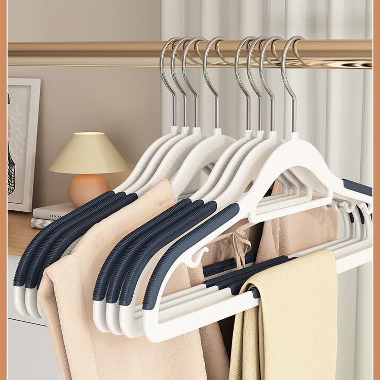 

Newcomer Benefit - Non-slip Plastic Clothes Hanger for Wet & Dry Use