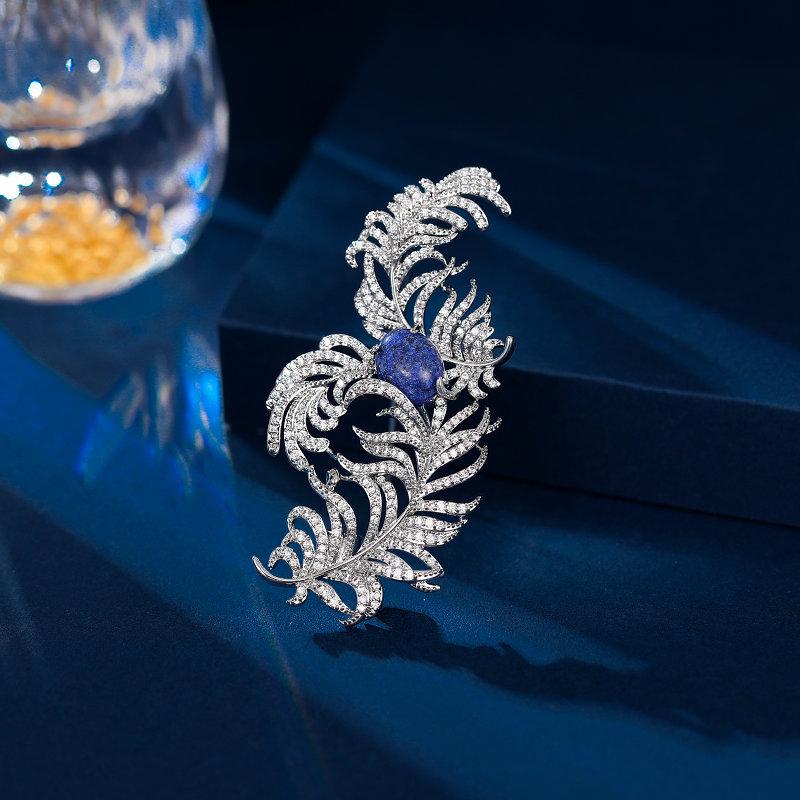 

Новая высококачественная брошь из перьев, элегантный темперамент, дворцовый стиль, осенняя и зимняя одежда, осеннее и зимнее пальто, куртка, аксессуары серебряный