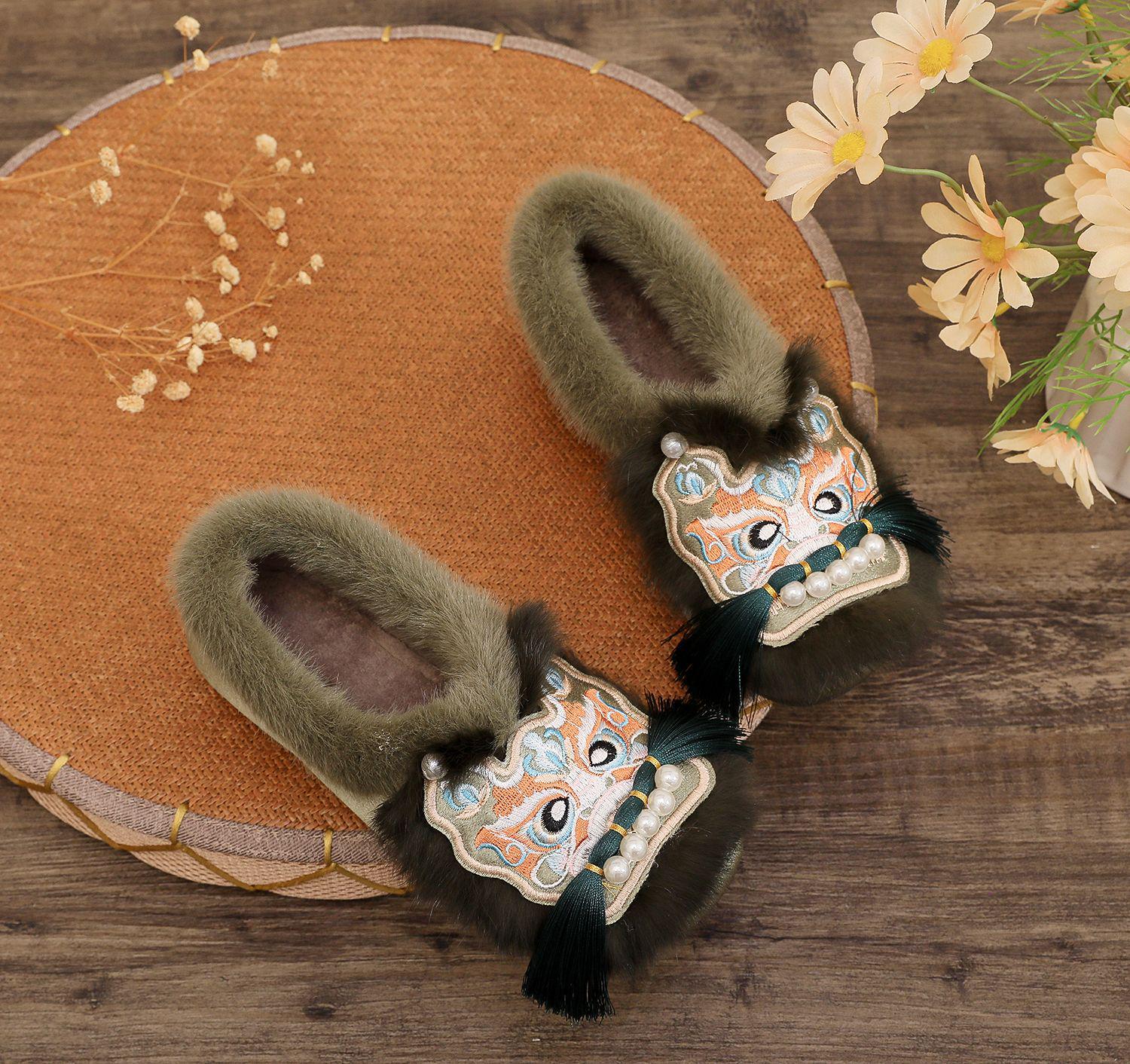 

Tiggo 2025 Женские туфли из хлопка с вышитой головой тигра в стиле ретро 37