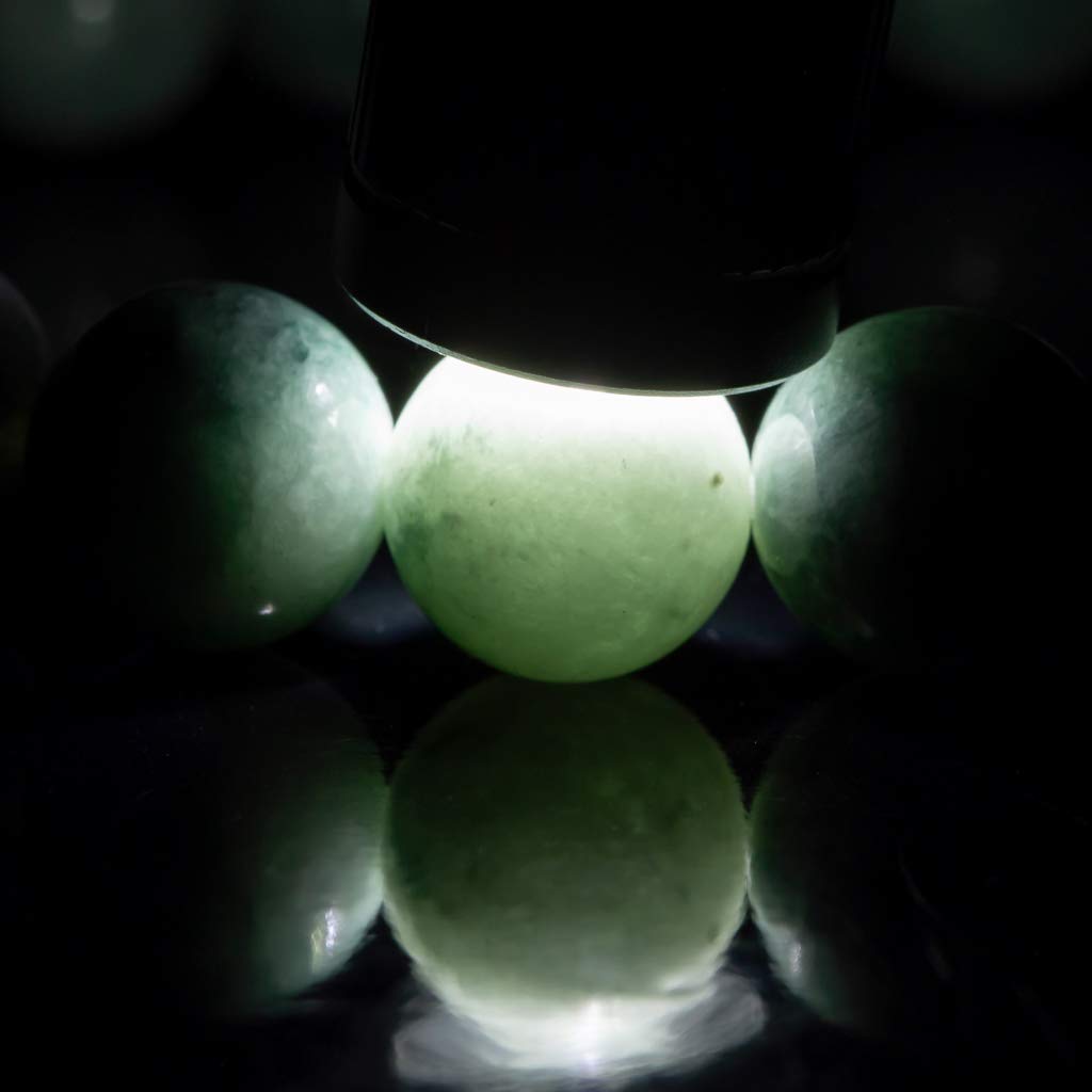 15cm Premium Itoigawa Natural Jadeite Glossy National Jomon Power Stone Jadeite Workshop Special Paulownia Wood Quality Guarantee BR0226 (10mm Beads,