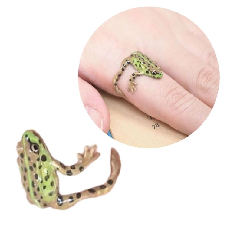 Eye Catching Tree Frogs Ring Allergy Free Alloy Finger Ring Adjustable Size Ring Stylish Jewelry for Men and Women