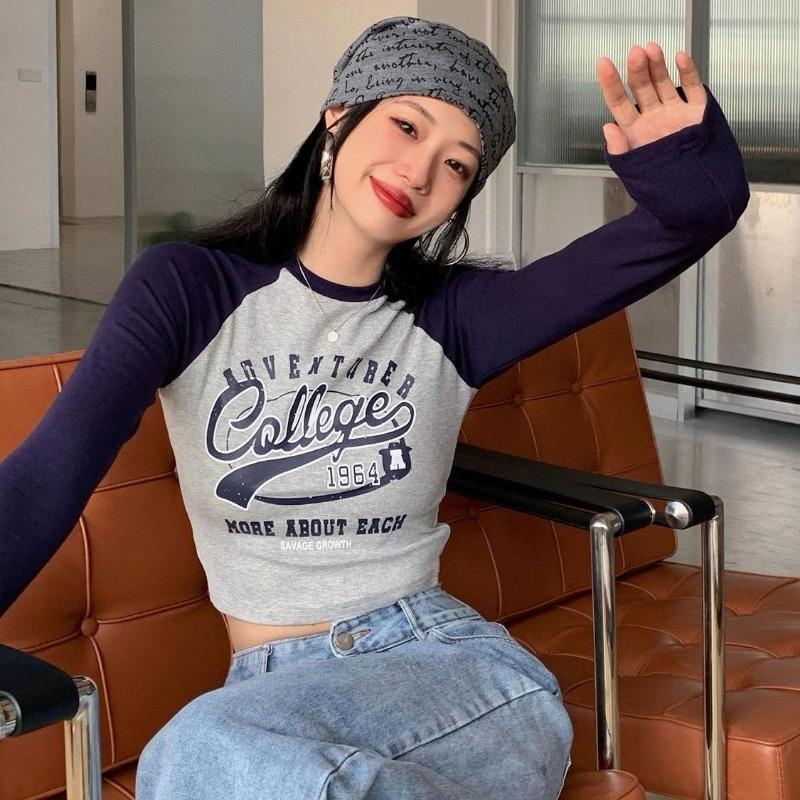 2KWEIRD Damska Koszulka Y2k Krótki Top Letni Seksowny Z Długim Rękawem Nadruk Litery Krótki Estetyczny Grunge Harajuku Vintage Koreańska Moda Ubrania