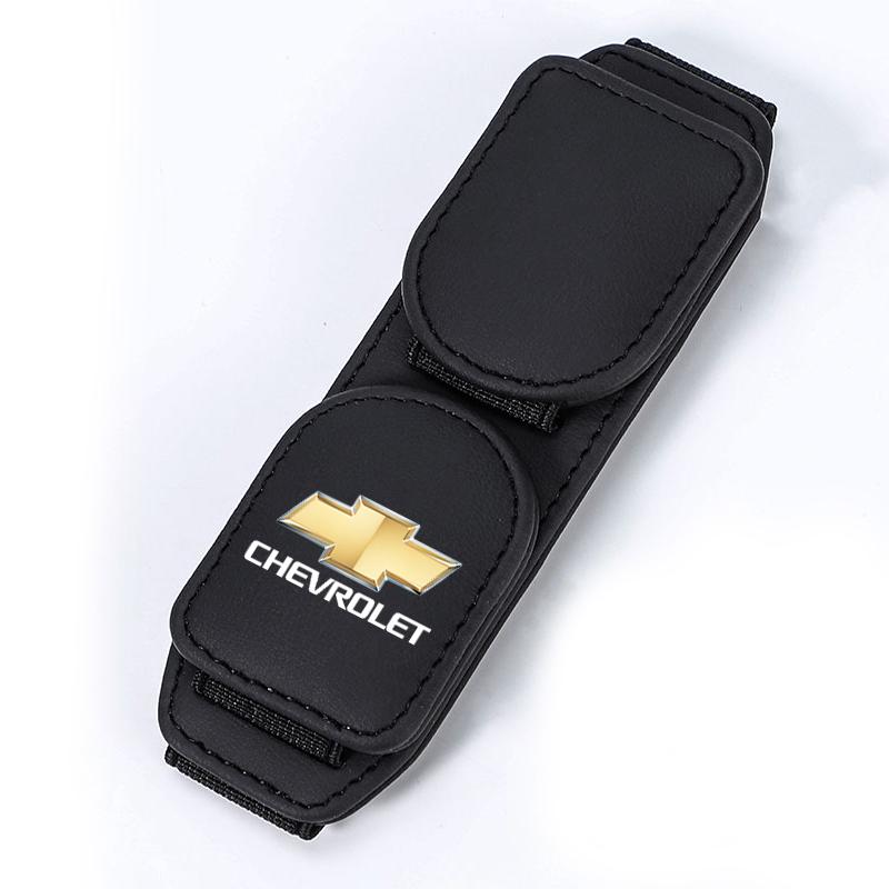 Leather Car Sun Visor Sunglasses Clip Eyeglasses Holder Auto Interior For Chevrolet Matiz Onix Camaro Cobalt Beat Groove Equino