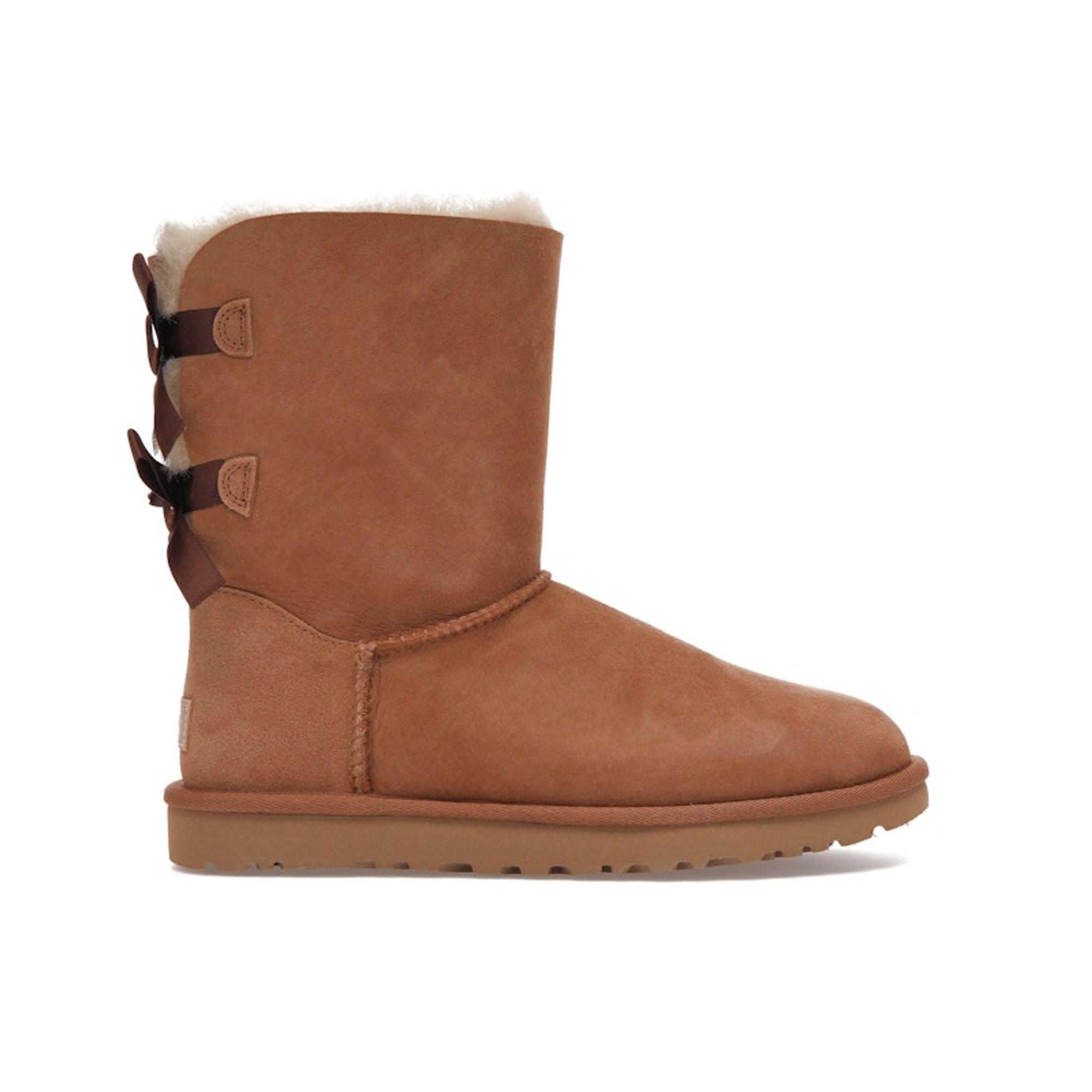 UGG Bailey Bow II Boot Каштановый Женский Женские кроссовки 1016225-CHE 41 15140₽