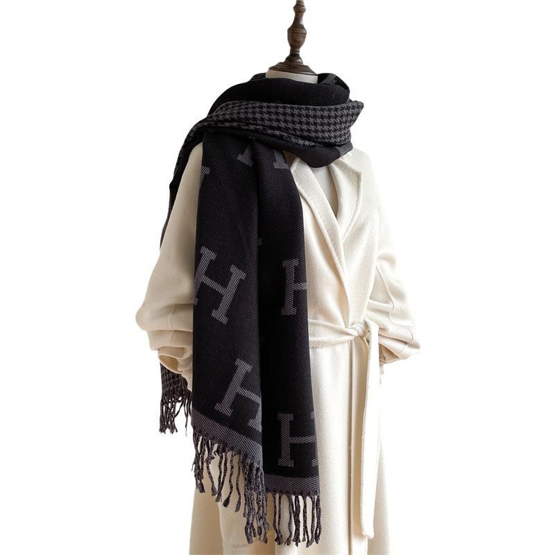 Autumn and Winter Letter Imitation Cashmere Scarf Women's Simple New Versatile Thickened Fringed Shawl Fashionable Warm Scarf