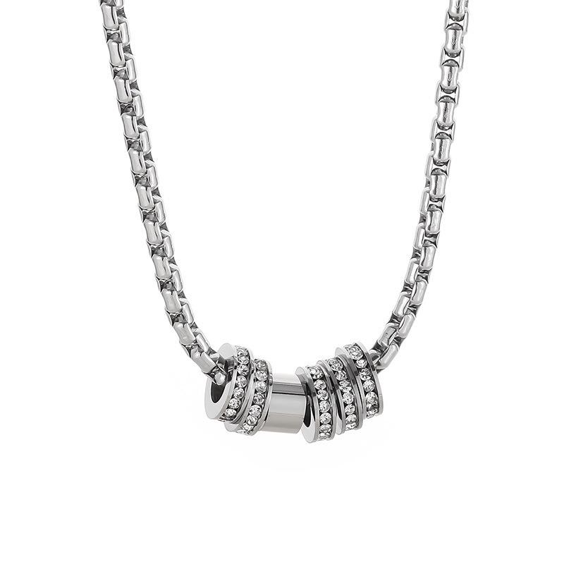 Stylish Unisex Rhinestone Pendant Necklace - Luxury Clavicle Design
