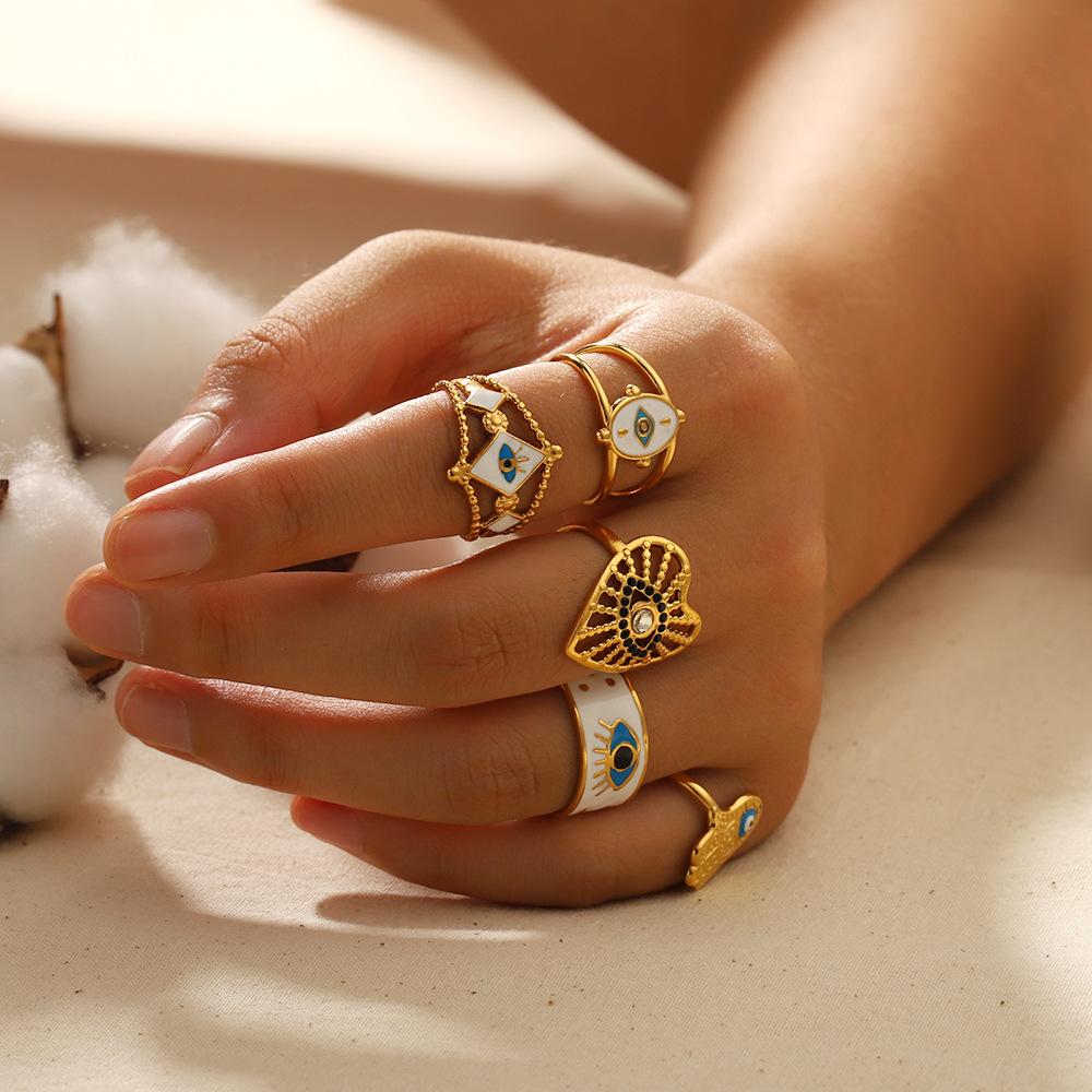 Minimalistischer Edelstahl Metall Hohl Teufelsauge Goldener Ring 18K PVD Beschichtet Einfacher Charm Schmuckzubehör Geschenk