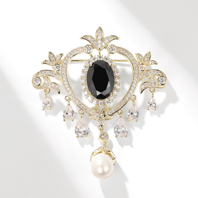 Elegant Zircon Court-Style Brooch with Water Drop Pearl Corsage Pin for Women