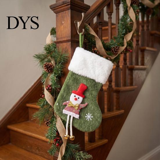 Kids Candy Gift Holders Plush Christmas Stocking Pendant with Santa Claus/Snowman/Elk Designs, Fabric Hanging Winter Holiday Party Scene Props