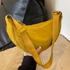 Large capacity niche casual nylon dumpling bag for men and women, student shoulder bag, new women's bag