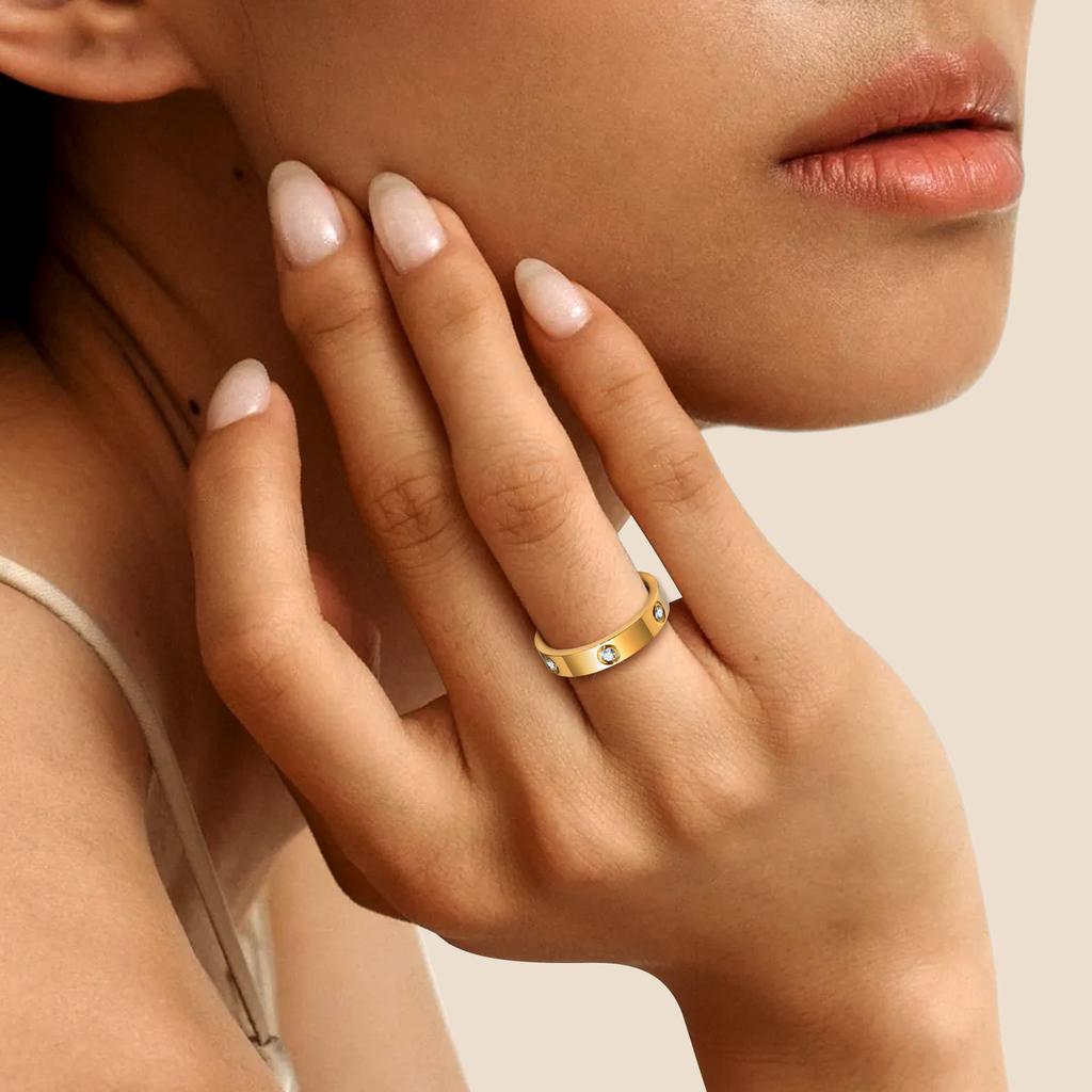 New Couple Ring for Men Women,18K Gold Plated Stainless Steel Crystal Zircon Wedding Ring,Anniversary Engagement Ring Gift