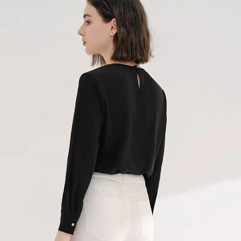 Fashion Elegant V Neck Chain Design Women Satin Shirt 2025 Spring Autumn Loose Long Sleeve Black Office Blouse Casual Simple Ladies Tops