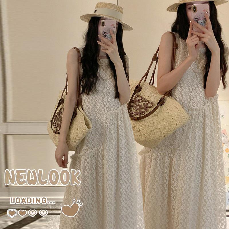 2026 Summer Sleeveless Maternity Dress: Lace Patchwork Casual Slim Fit Design M